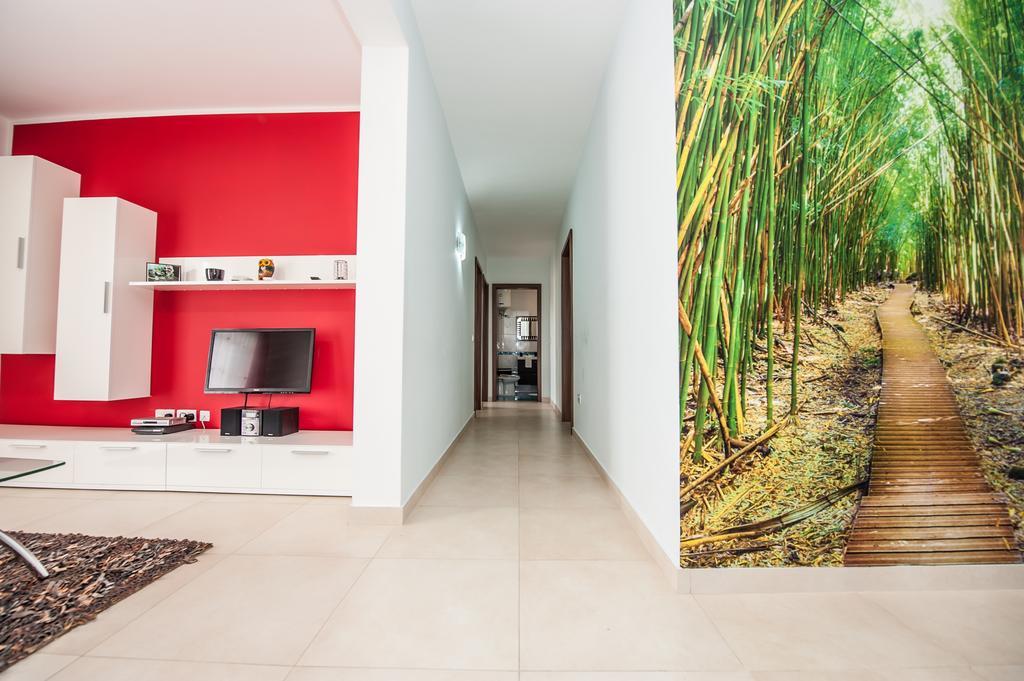 The Waves Apartment Marsaxlokk Room photo